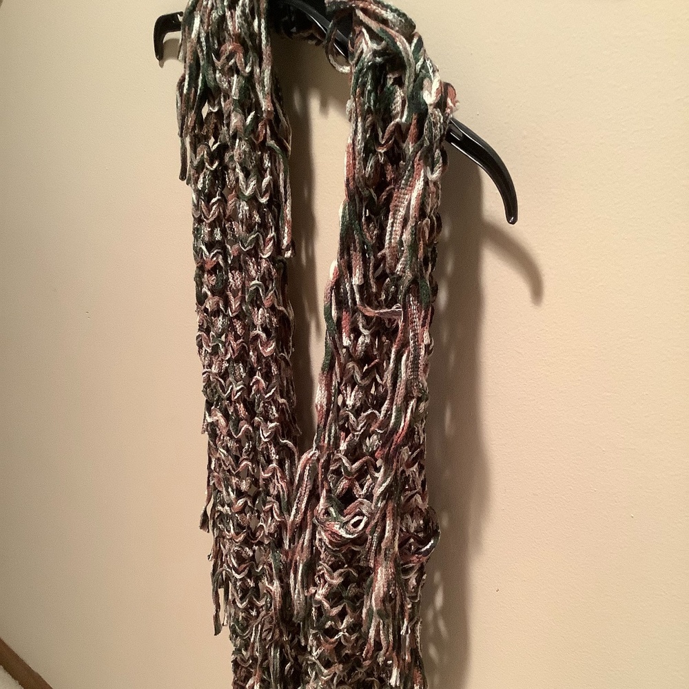 2/$15 Steve Madden infinity scarf